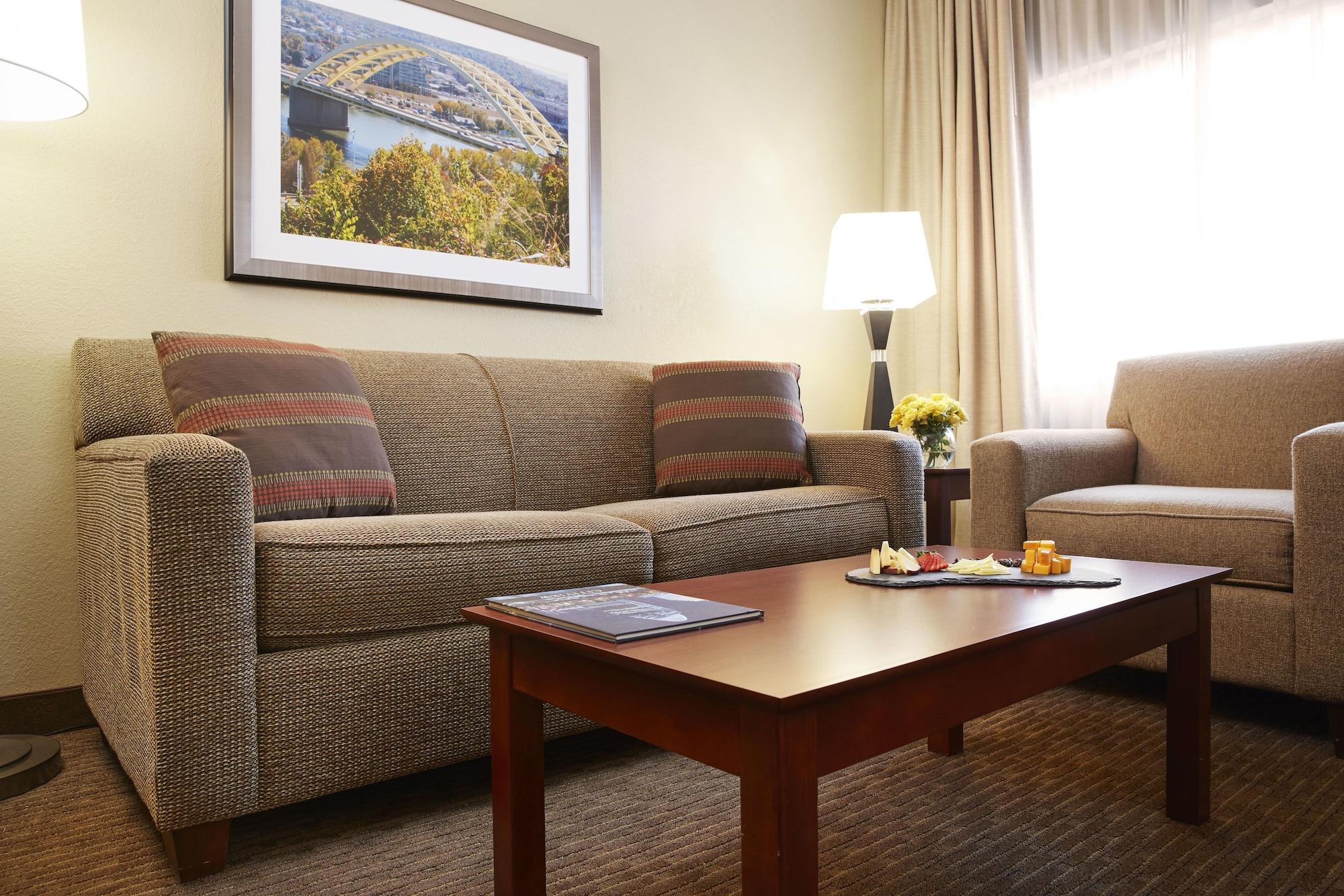 Doubletree Suites By Hilton Hotel Cincinnati - Blue Ash Sharonville Eksteriør bilde
