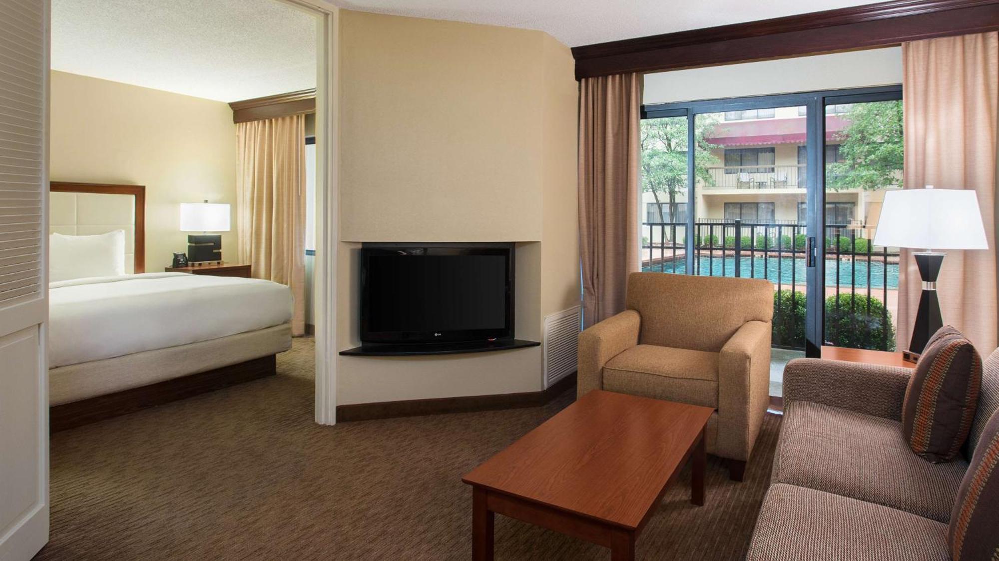 Doubletree Suites By Hilton Hotel Cincinnati - Blue Ash Sharonville Eksteriør bilde