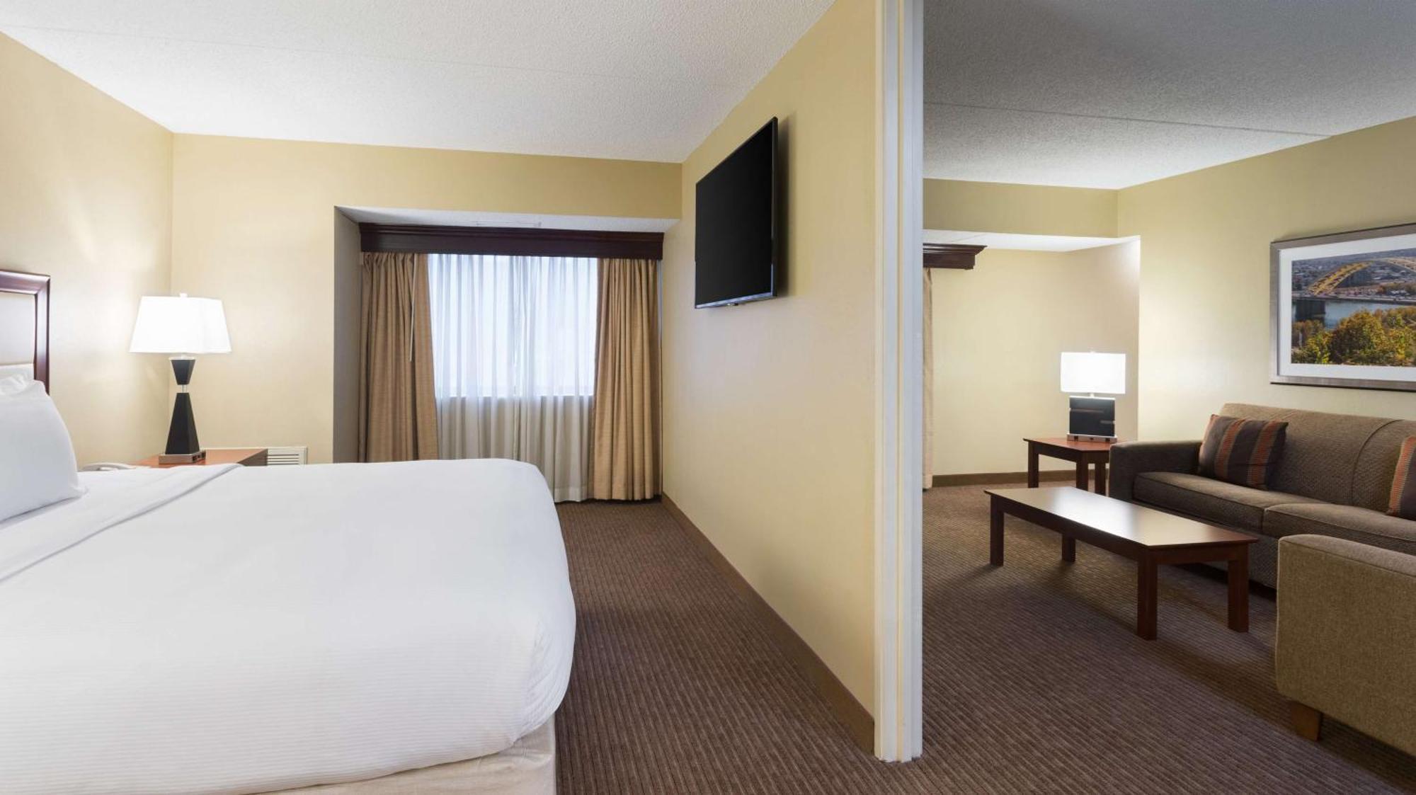 Doubletree Suites By Hilton Hotel Cincinnati - Blue Ash Sharonville Eksteriør bilde