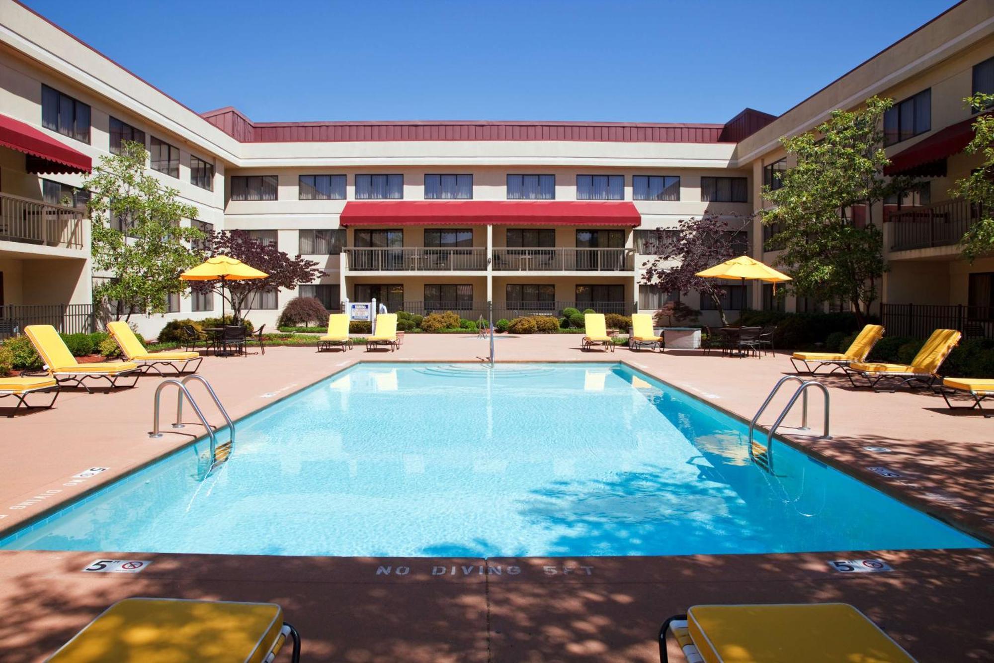 Doubletree Suites By Hilton Hotel Cincinnati - Blue Ash Sharonville Eksteriør bilde