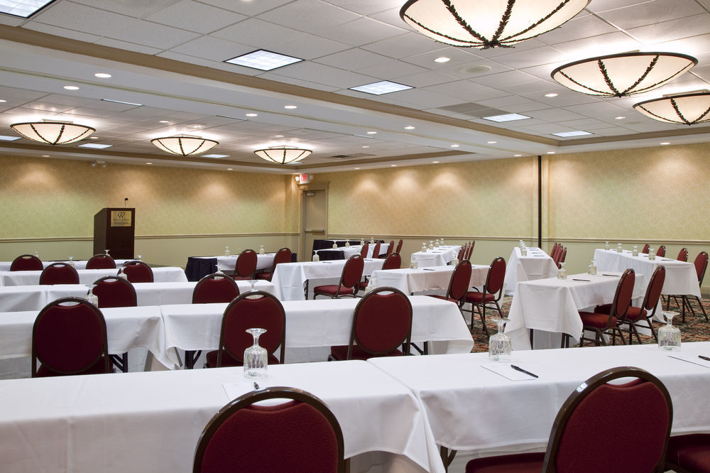 Doubletree Suites By Hilton Hotel Cincinnati - Blue Ash Sharonville Business bilde